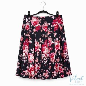 Roz & Ali Black Floral Circle Skirt with Beautiful Pink Accents | Size 8